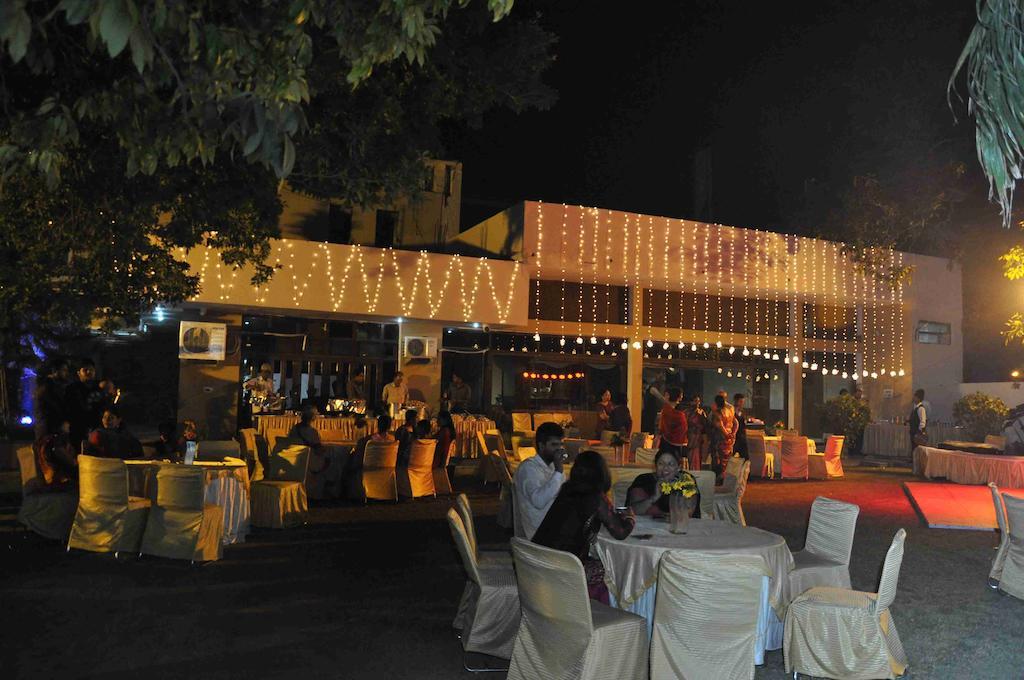 Hotel Kings Retreat Patiāla Extérieur photo